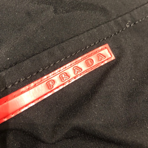 Prada - Picture 5 of 5